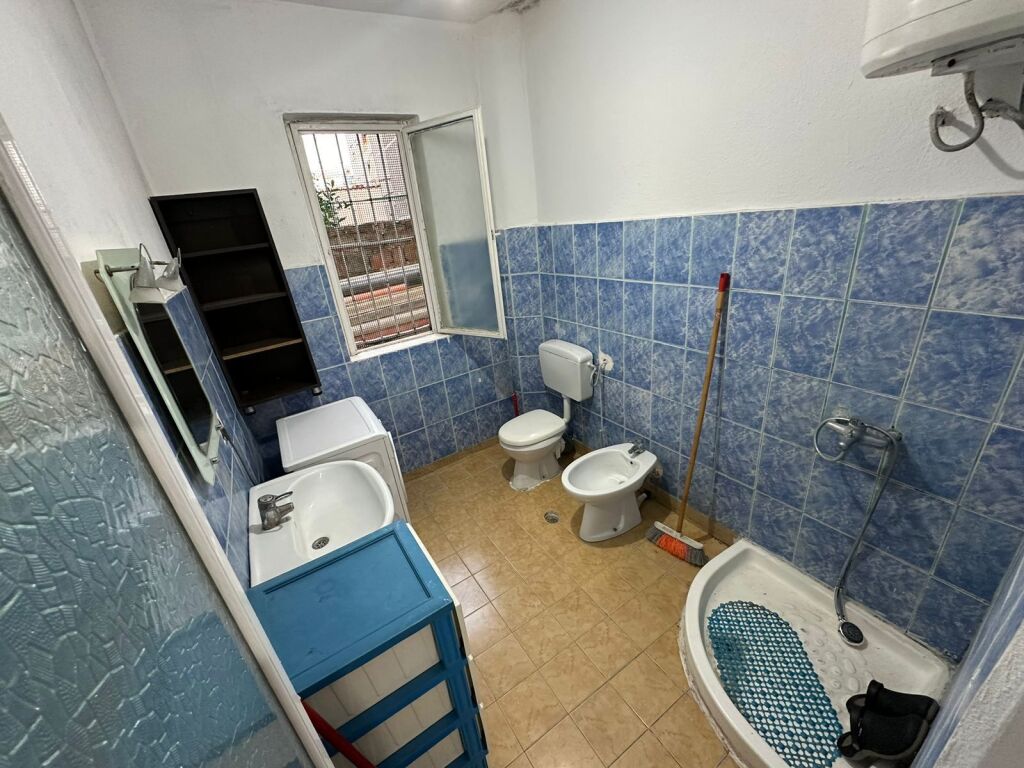 For rent 1+1 floor Villa near the Paris Municipality