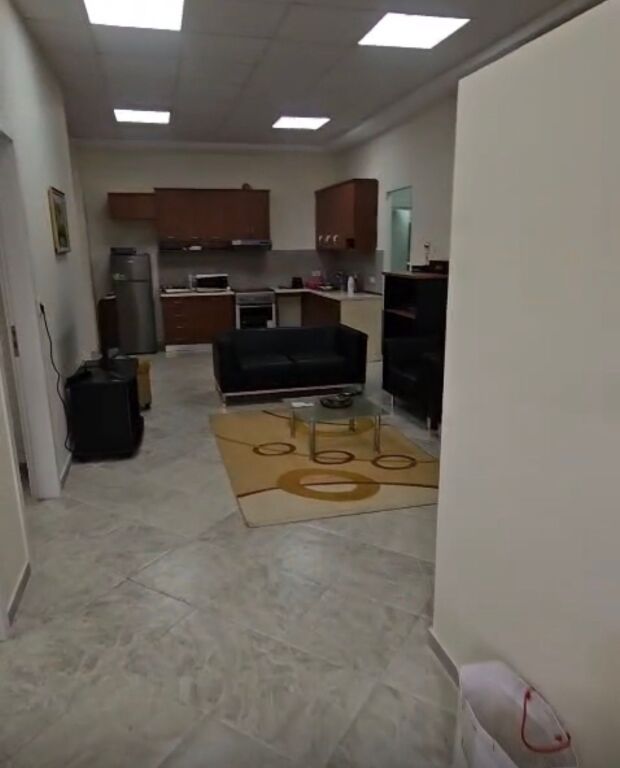 Apartament 2+1 me qira tek Rr Kavajes!