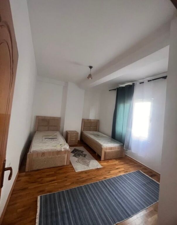Affittasi Appartamento 2+1+1 con Balcone