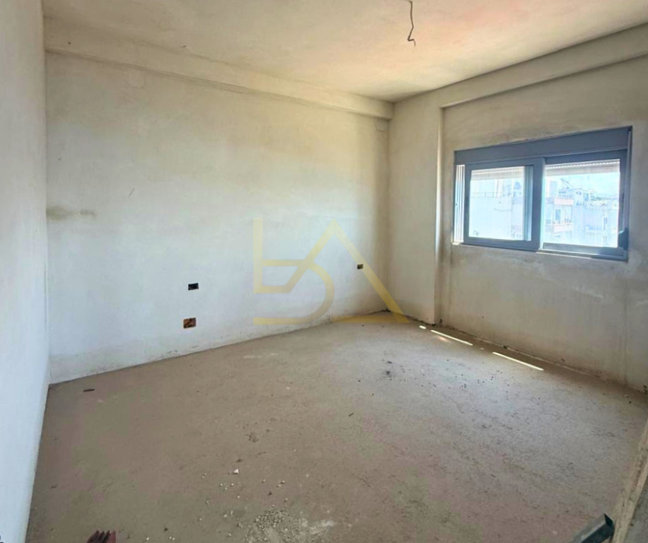 VENDESI APPARTAMENTO 2+1 – SARANDË