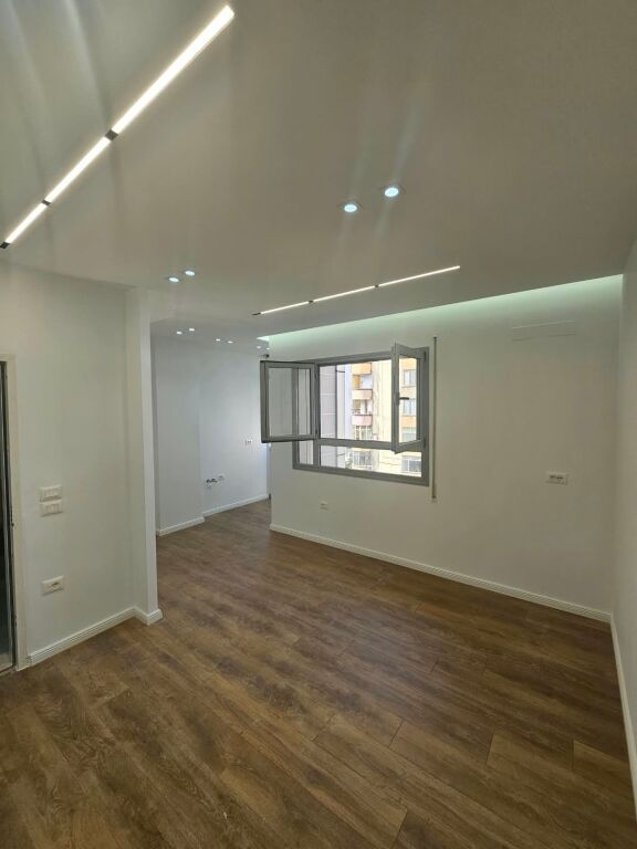 Shiten 2 apartamente 1+1( 21 Dhjetori)