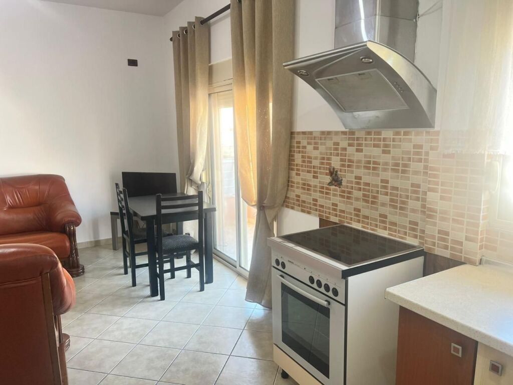Affitto | Apartament 1 + 1 | Siri Kodra | 500 €/mese