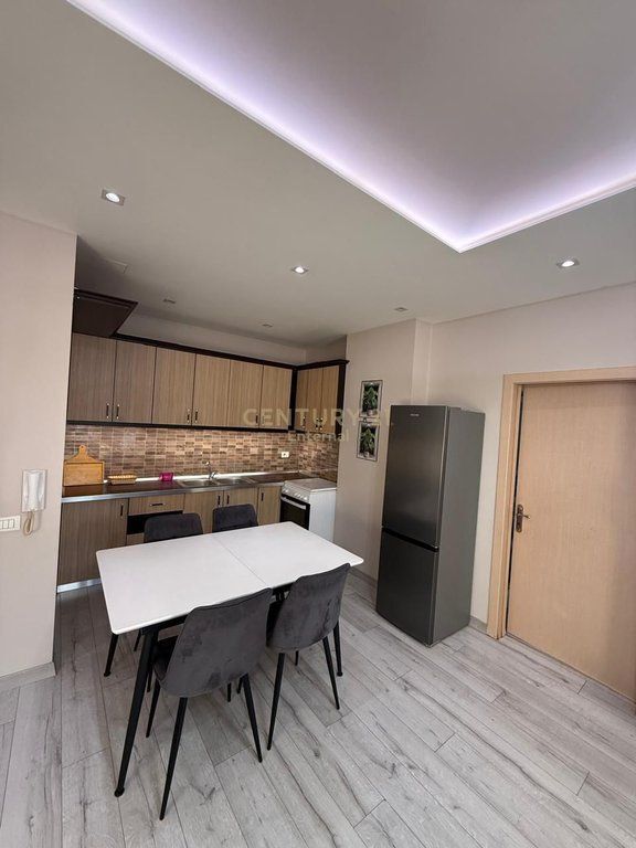 SHITET APARTAMENT 2+1 – ASTIR