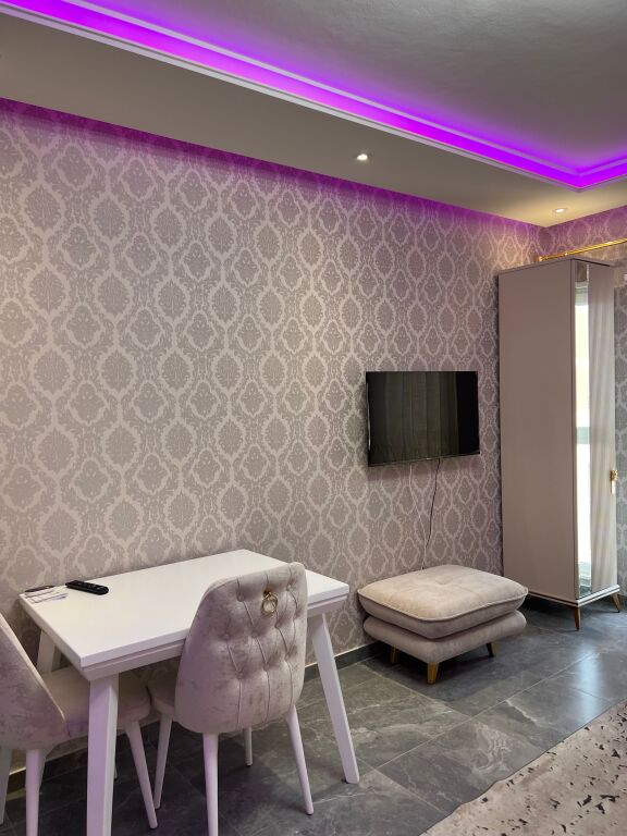 Jepet me qira 1+1 Univers City 500€