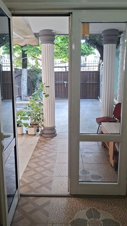 Qera | Vilë 2 + 1+2| Rruga Niko Avrami | 700 €/muaj