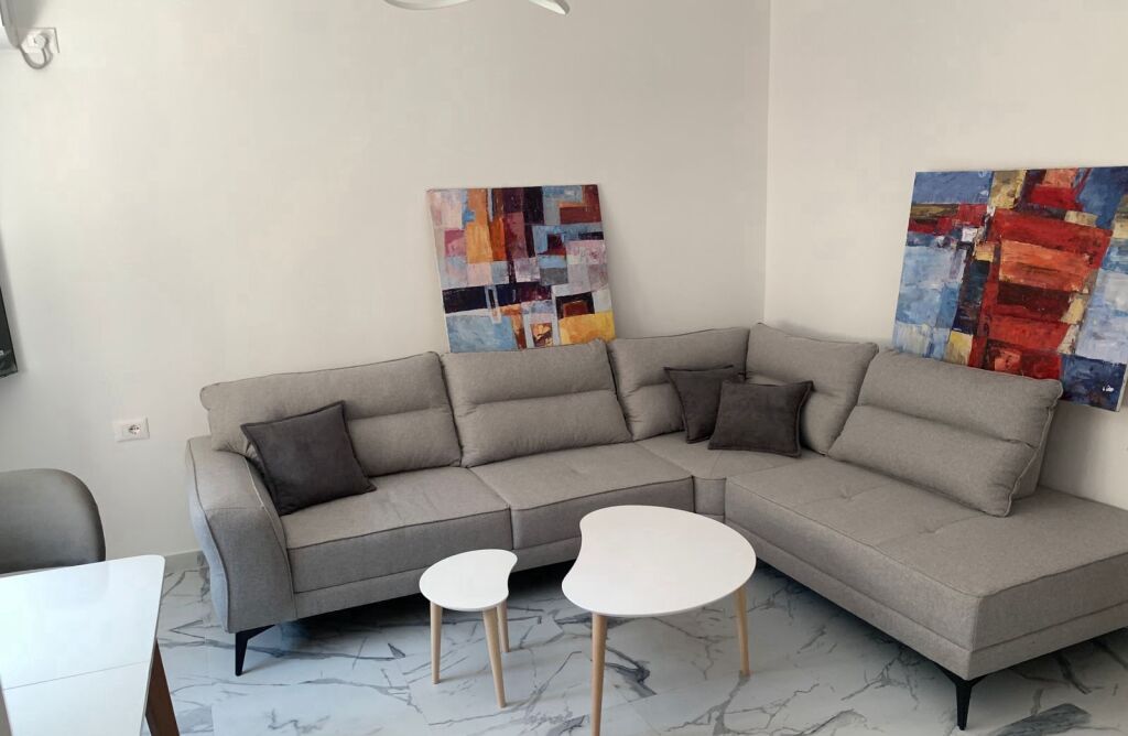 Qera | Apartament 2 + 1 | Bulevardi Zhan d\’Ark | 580 €/muaj