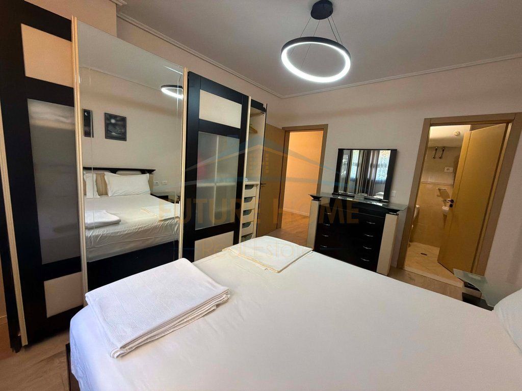 For sale, Apartment 2+1+2, Paris Commune