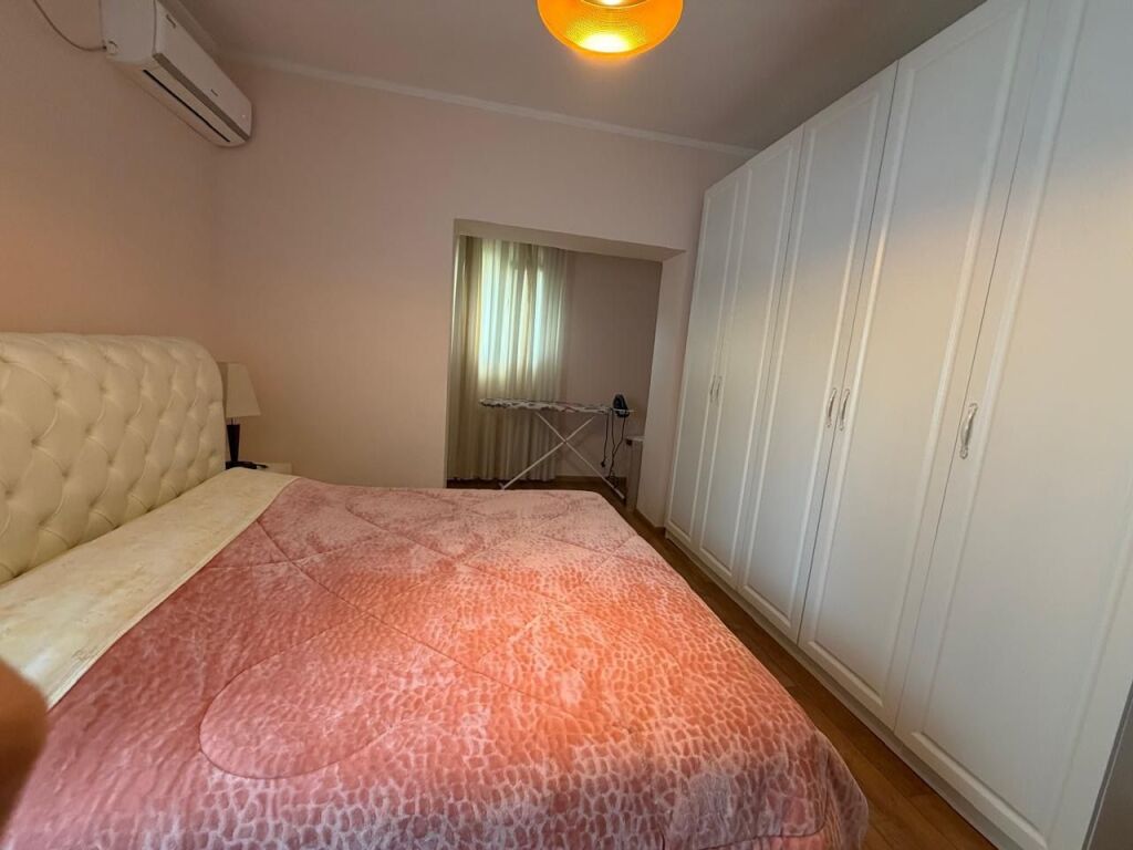 Apartament 2+1 per shitje te Vasil Shanto !