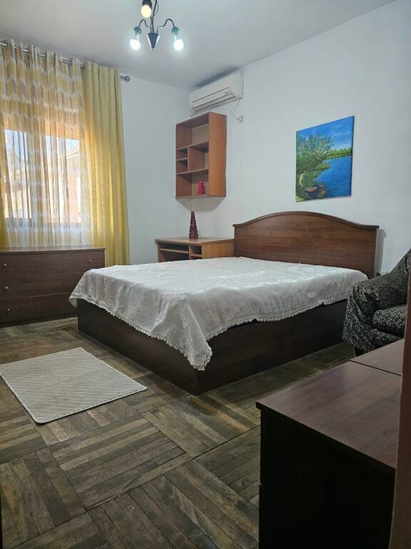 Jepet Me Qera Apartament 1+1+1 Ballkon