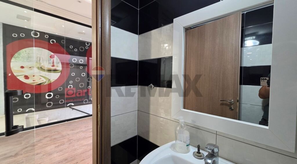 EXCLUSIVE OPPORTUNITY – SHOP FOR SALE | VLORË
