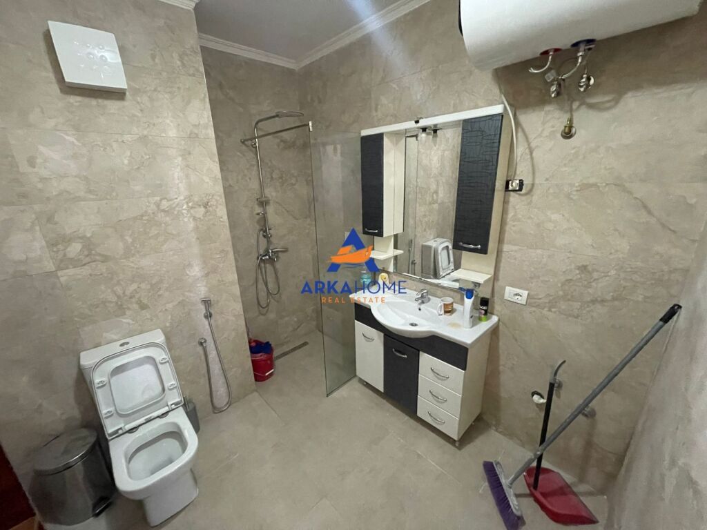 VENDESI APPARTAMENTO 2+1+2+2 BALCONI "PRESSO L'EX ESPOSIZIONE" 350.000 EURO