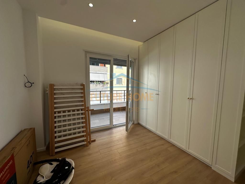 For sale, Apartment 2+1+2, Dry Lake, Tirana