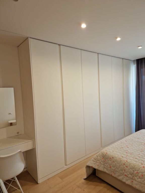Jepet me Qera Apartament 2+1+Parkim rruga Elbasanit, Air Albania Stadium, Ambasada Amerikane