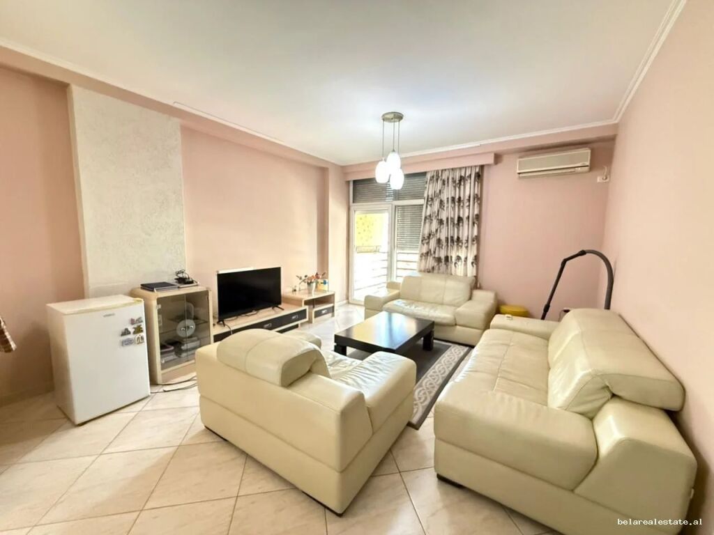 Apartament me Qera 1+1 tek Medreseja (ID B2101888) Tirane