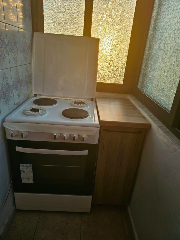 Jepet Me Qera Apartament 1+1+1 Ballkon
