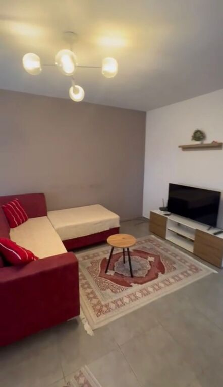 Qera | Apartament 1 + 1 | Rruga Njazi Meka | 450 €/muaj