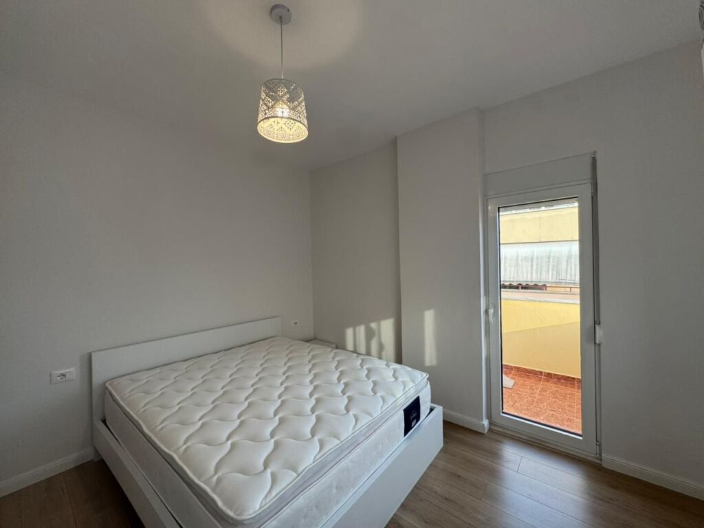 Apartment 1+1 for rent at Dibra Street
