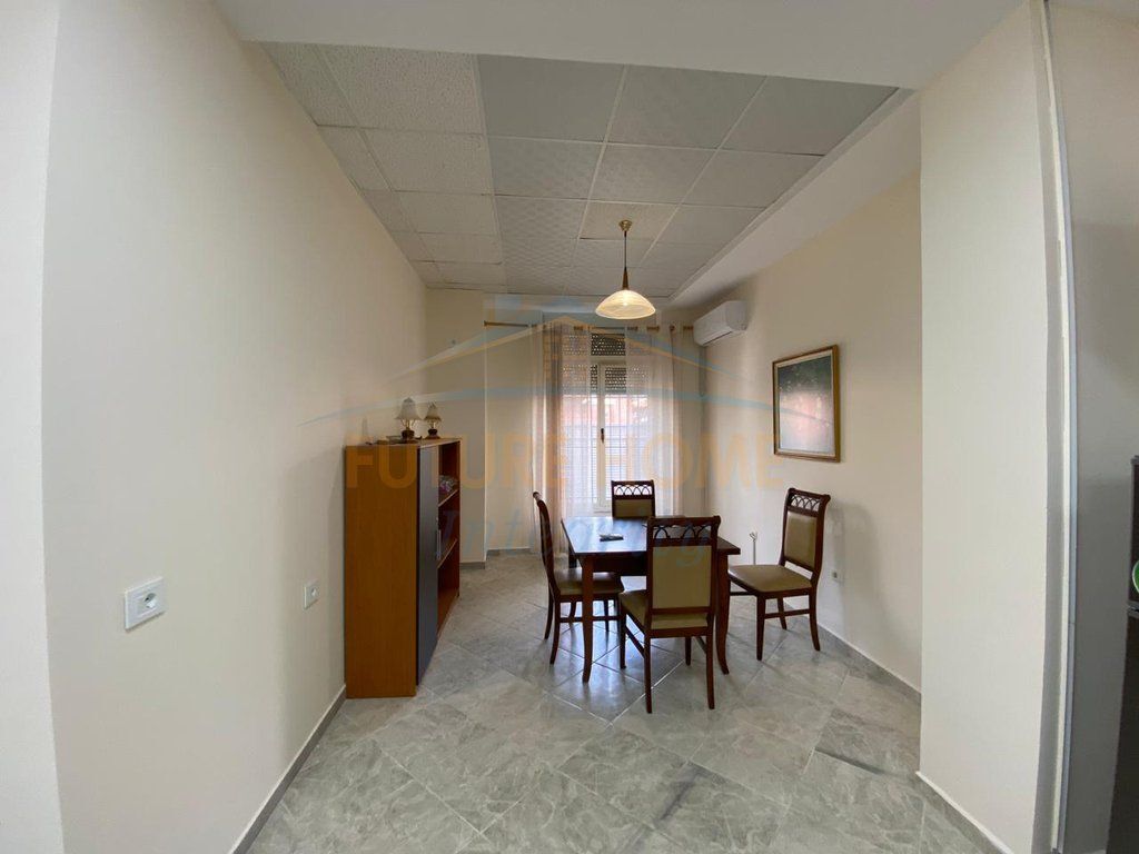 Qera, Apartament 2+1, Rruga e Kavajës, Tiranë.
