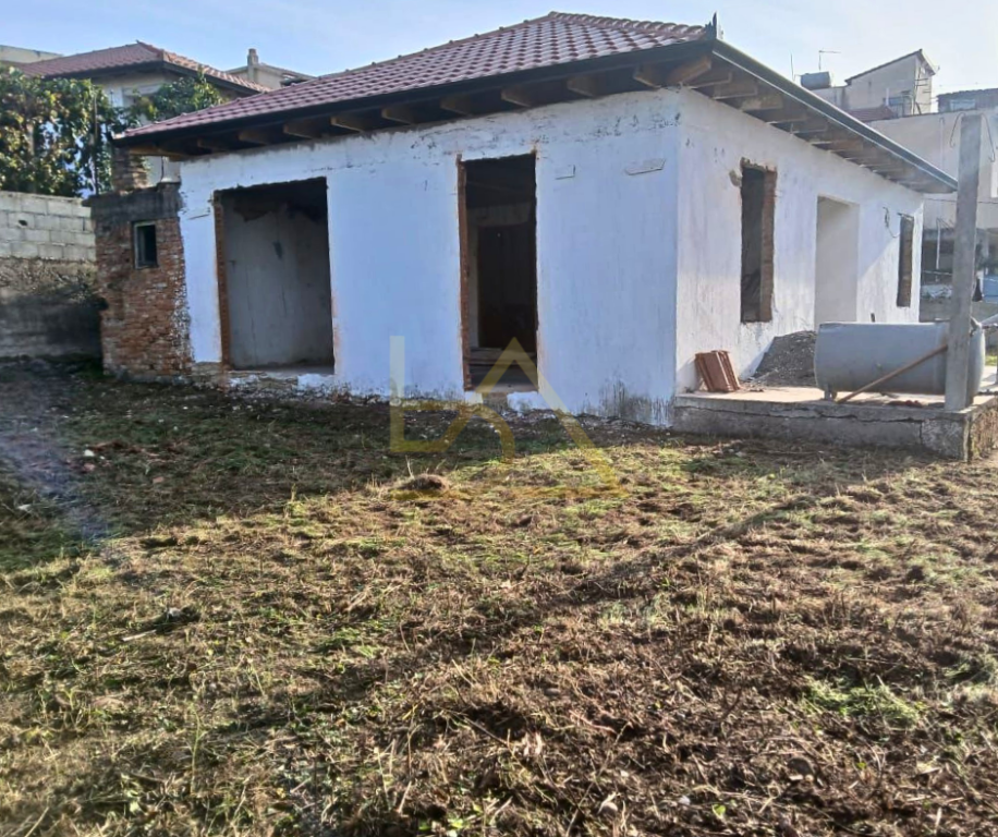 SHITET SHTËPI PRIVATE – SHKALLNUR, DURRËS