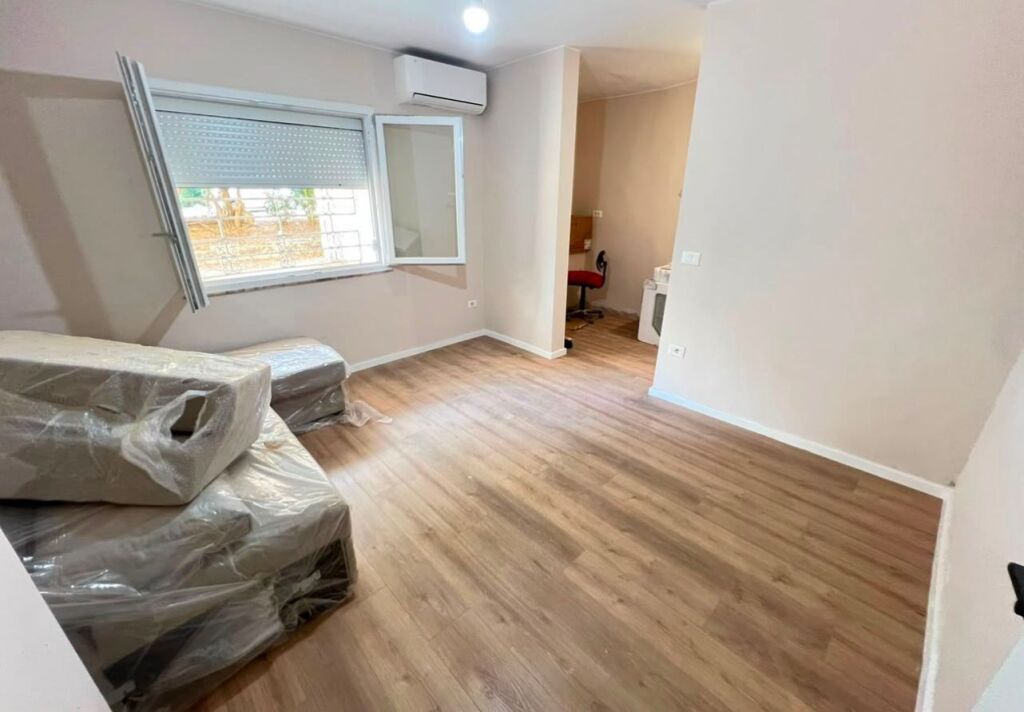 Jepet me qira apartament 1+1