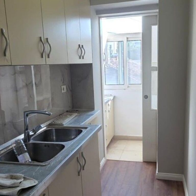 🏢 JEPET AMBIENT ZYRE ME QIRA – KOMUNA E PARISIT ✨