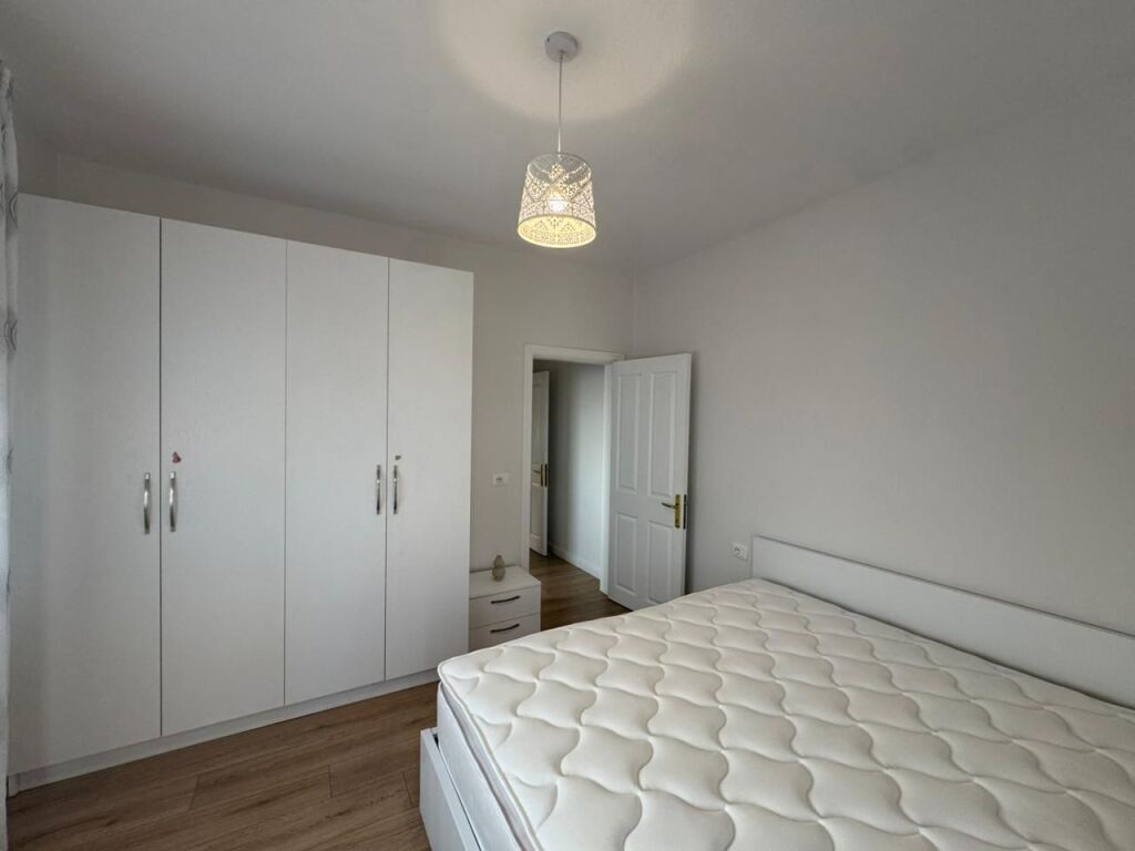 Apartment 1+1 for rent at Dibra Street