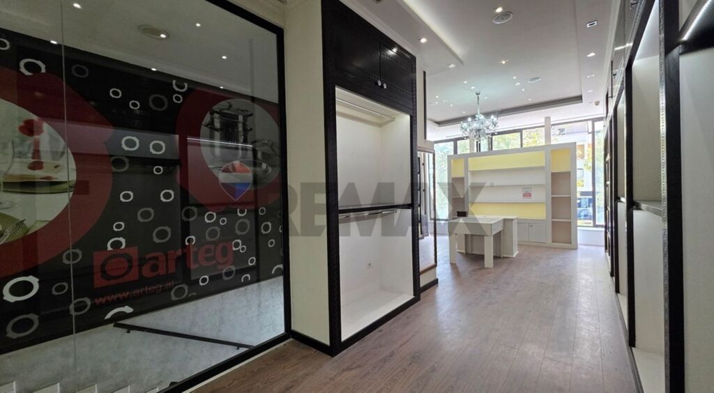 EXCLUSIVE OPPORTUNITY – SHOP FOR SALE | VLORË