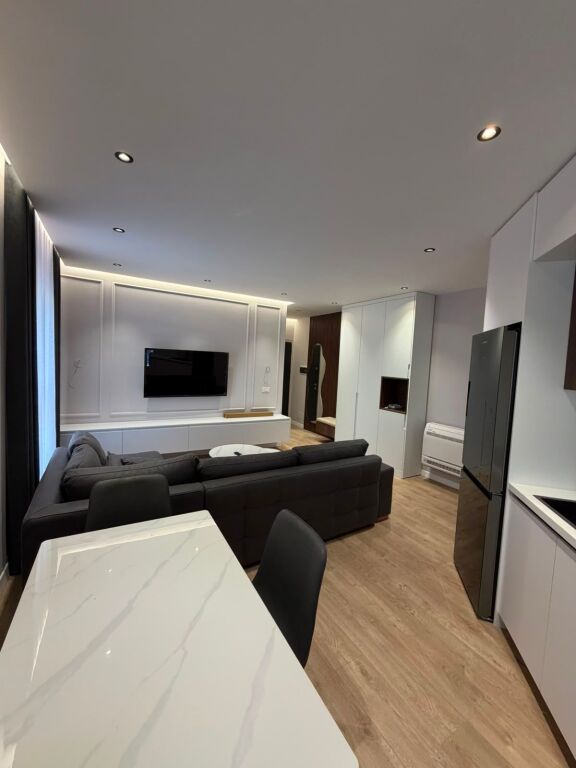 For rent 1+1+parking Selvia Center 900 thousand lek