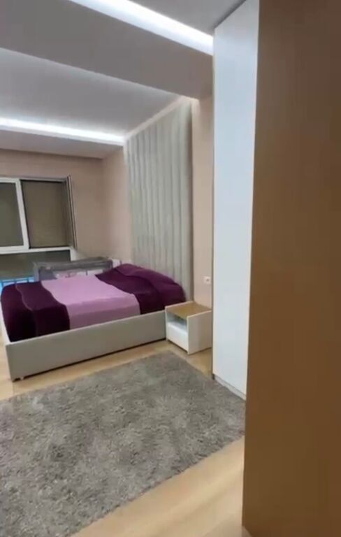 Shitet super apartament 2+1+2 tek Kompleksi TDT , Xhamlliku , Oxhaku , Kinostudio , Porcelan .