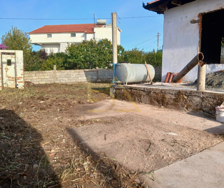 SHITET SHTËPI PRIVATE – SHKALLNUR, DURRËS