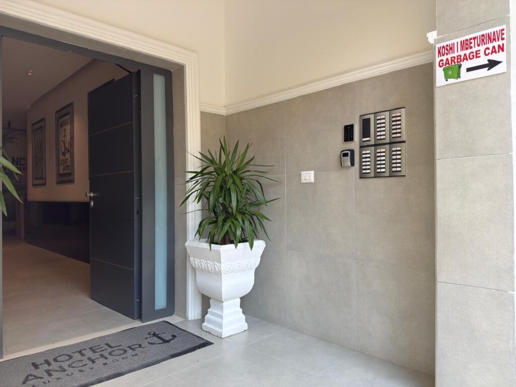 Apartament me qira në Lungomare Vlorë Tetor-1 Qershor