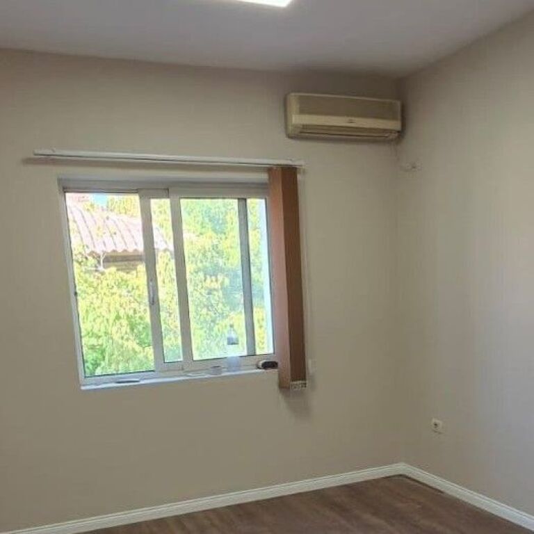 🏢 JEPET AMBIENT ZYRE ME QIRA – KOMUNA E PARISIT ✨