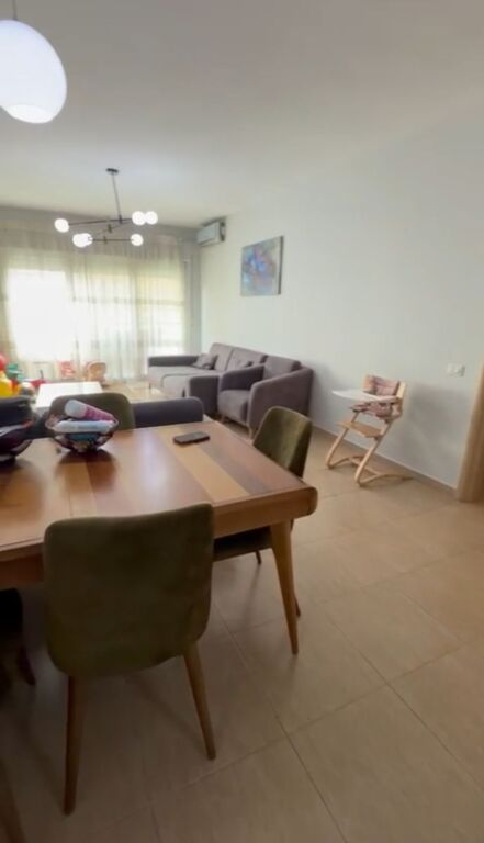 Apartament me qera 3+1+2+parkim