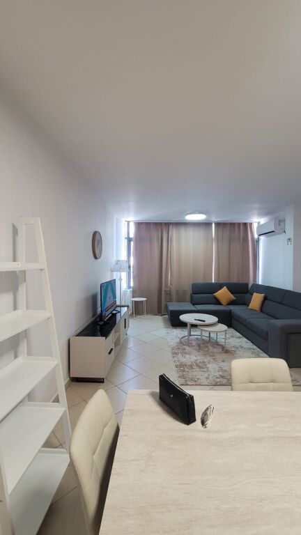 Jepet me qera apartamenti 1+1