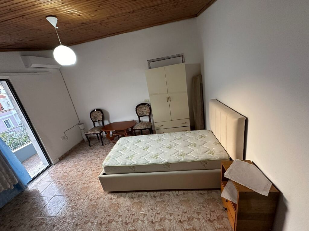 Apartment 1+1 for rent At School At Zef Pllumi