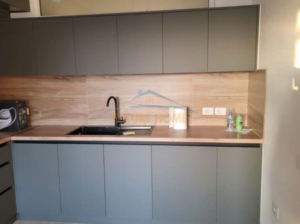 Qera, Apartament 2+1+2, Rruga 5 Maji , Tiranë