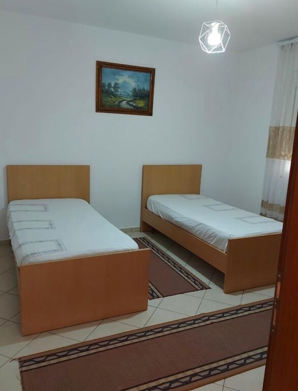 Appartamento 2+1+1 con Balcone in Affitto