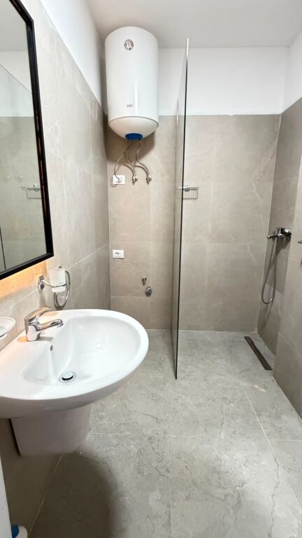 Affitto | Apartament 1 + 1 | Rruga Dritan Hoxha | 500 €/mese