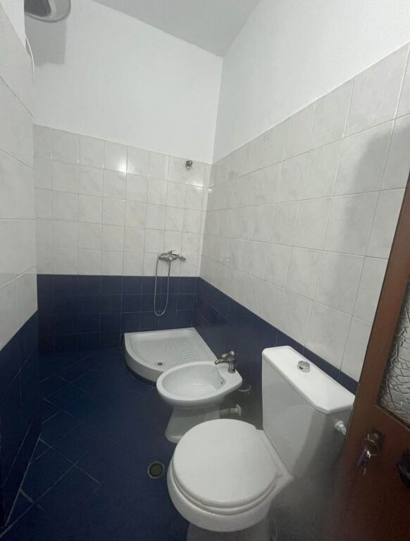JEPET ME QERA GARSONIERE - SANATORIUMI, TIRANE