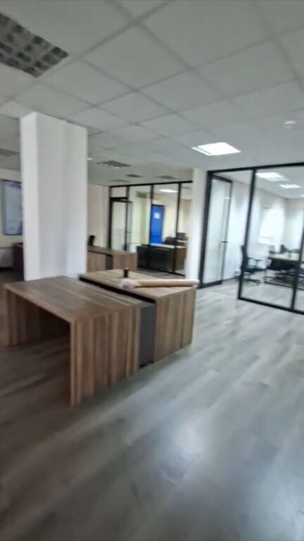 AMBIENT BIZNESI ME QIRA – QENDËR TIRANË