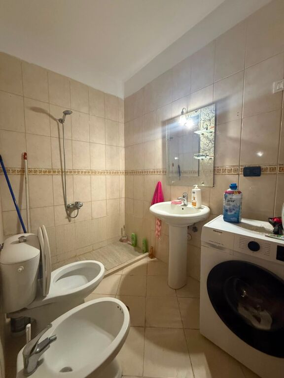 Apartament 2+1 per shitje te Delijorgji !