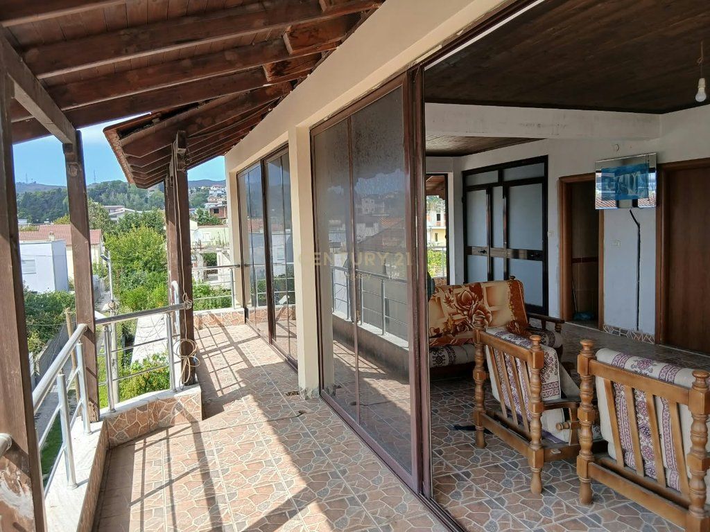 Villa su 3 Piani in Vendita Via Rilindja, Durres