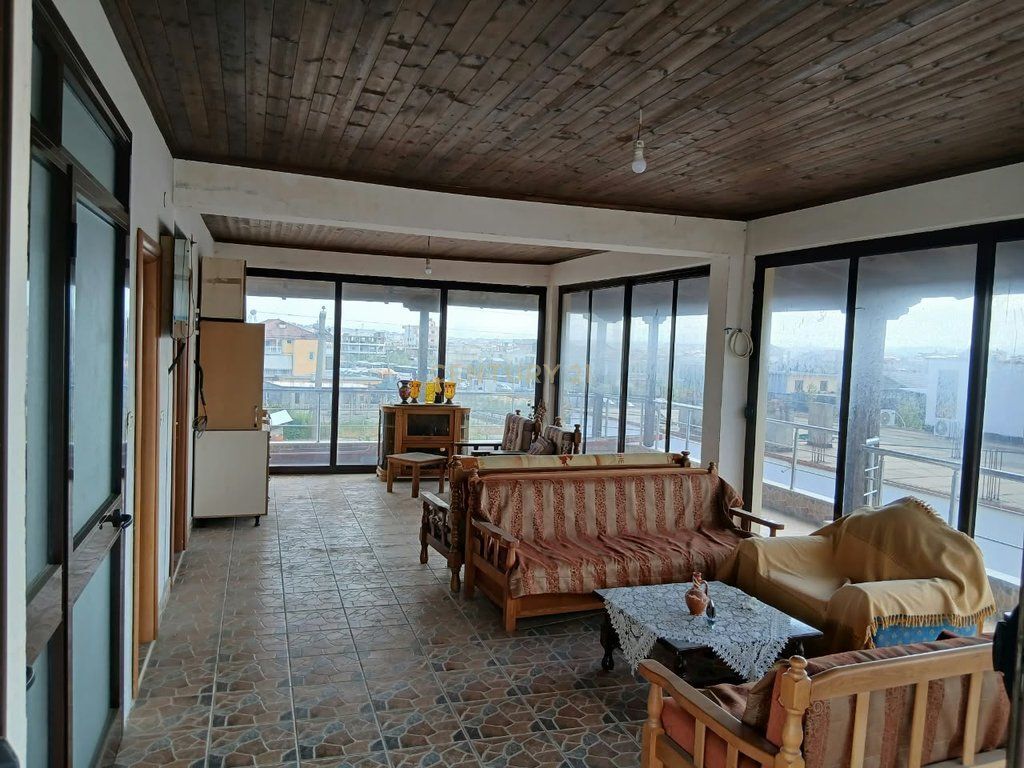 Villa su 3 Piani in Vendita Via Rilindja, Durres