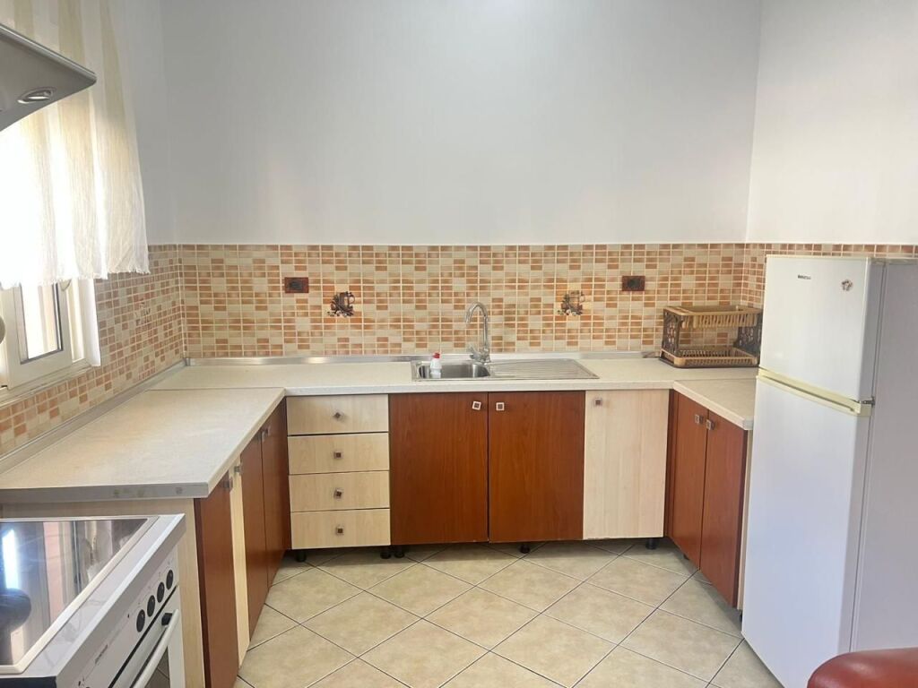 Affitto | Apartament 1 + 1 | Siri Kodra | 500 €/mese