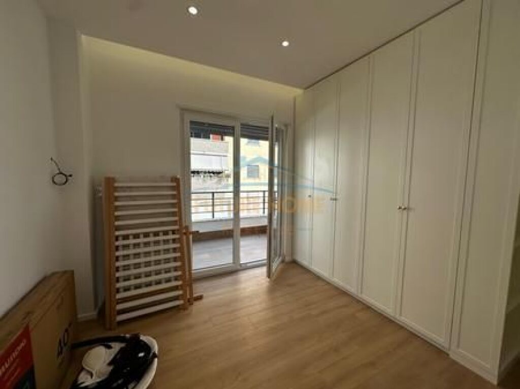 For sale, Apartment 2+1+2, Dry Lake, Tirana.