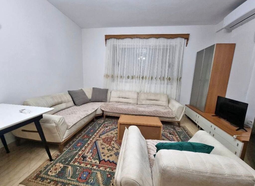 Qera | Apartament 2 + 1 | Fresku | 450 €/muaj