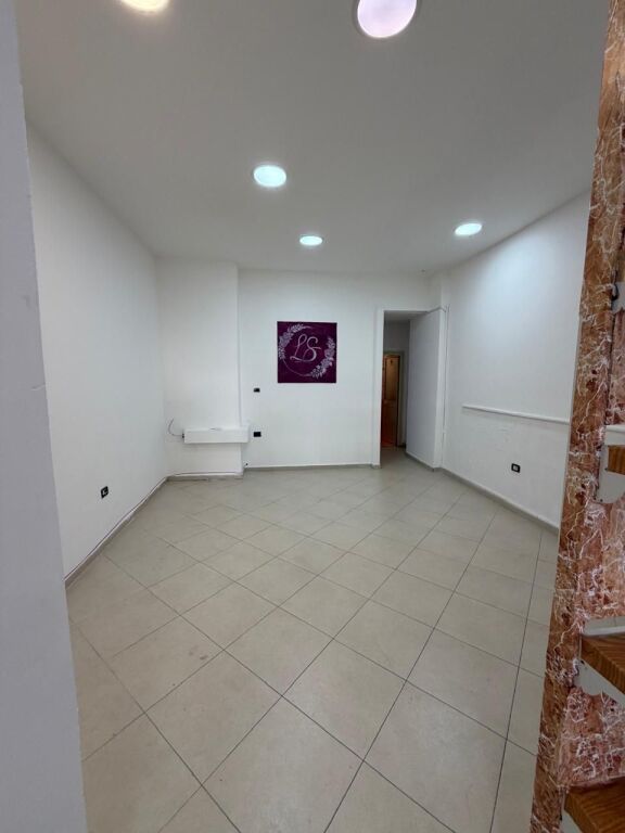 Ambient Biznesi me Qira – Ish URT, Lagjja 17, Durrës