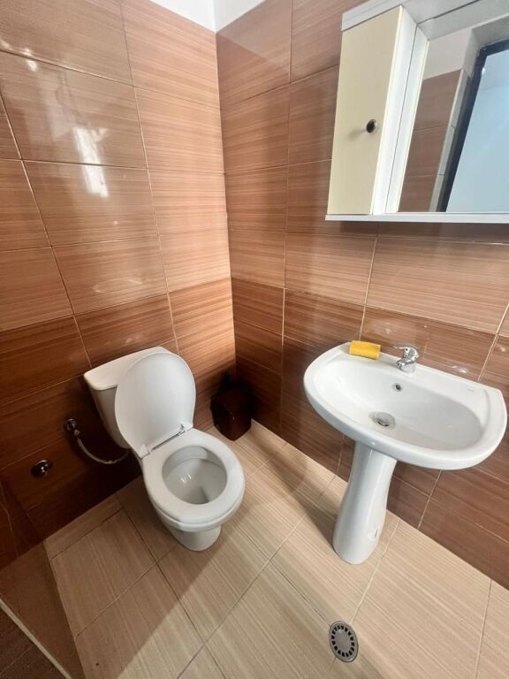 Affitto | Apartament 1 + 1 | Siri Kodra | 400 €/mese
