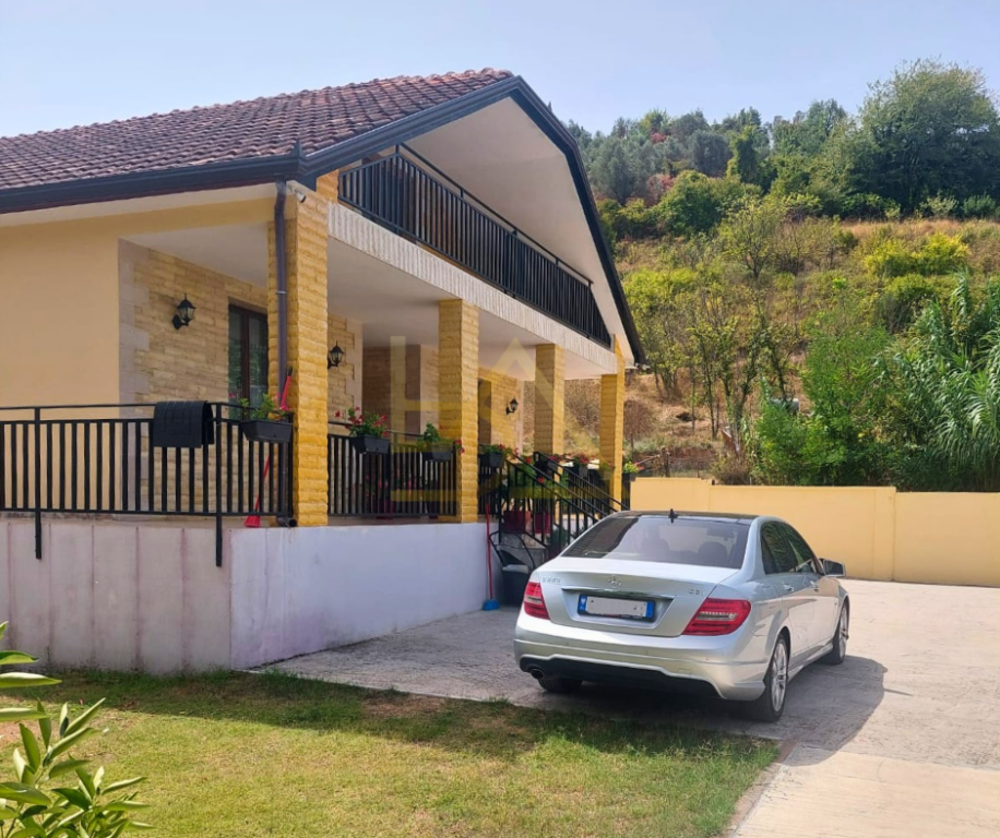 VENDESI PRIVATA IN VENDITA – VORË, MARIKAJ