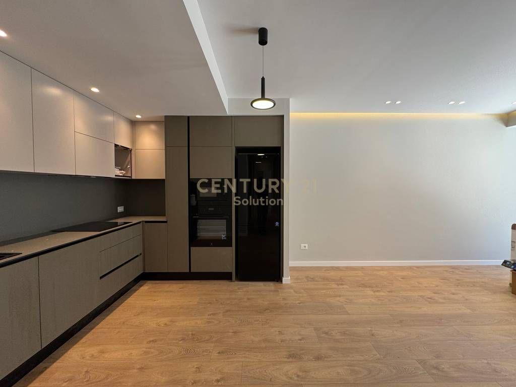 APARTMENT FOR RENT 2+1+TWO PARKING SPOTS AT KODRA E DIELLIT RESIDENCE 2!